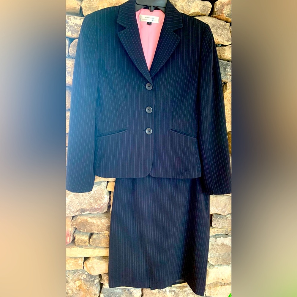 Tahari  3 piece black & pink striped skirt suit set- Size 6